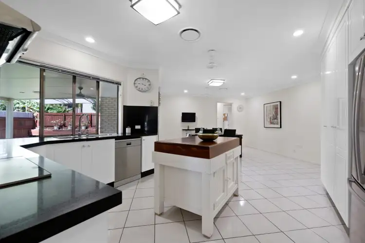 Second view of Homely house listing, 32 Shiral Drive, Beaconsfield QLD 4740