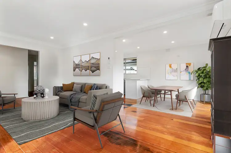 32 Lee-Ann Crescent, Croydon VIC 3136