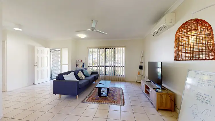47 Regatta Crescent