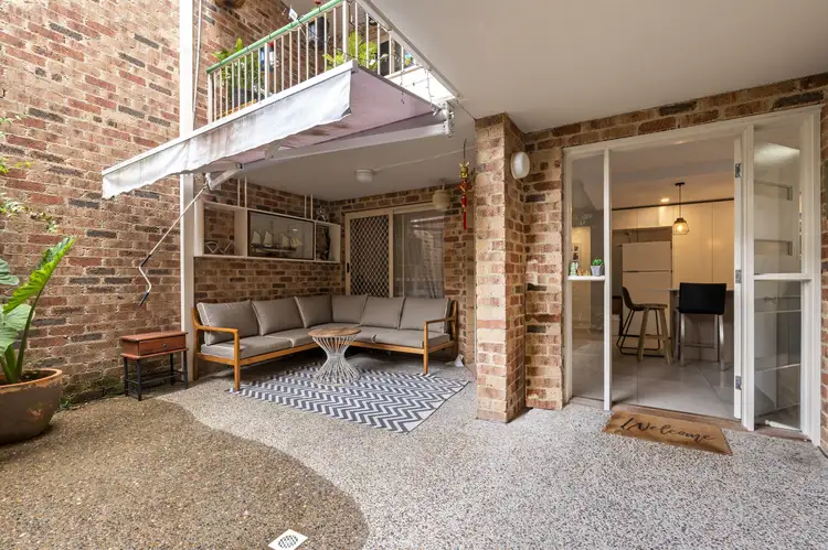 Fifth view of Homely apartment listing, 2/32 Meron Street, Southport QLD 4215