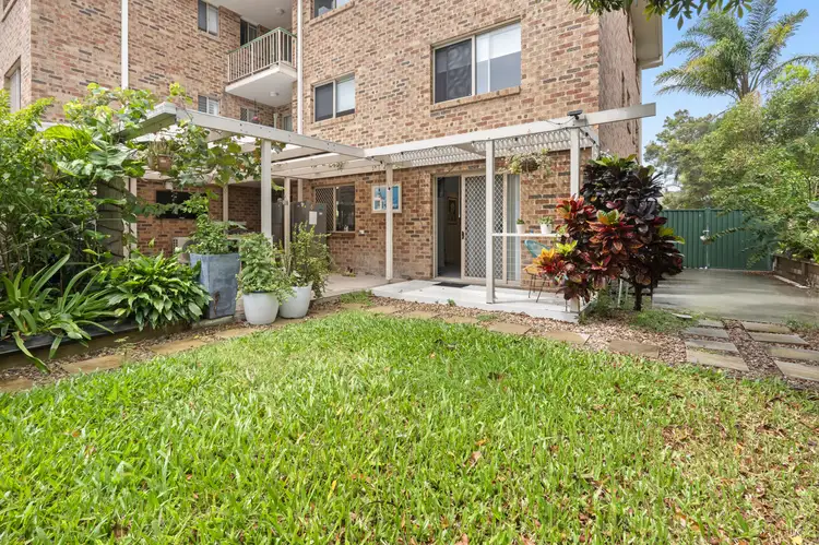 Sixth view of Homely apartment listing, 2/32 Meron Street, Southport QLD 4215