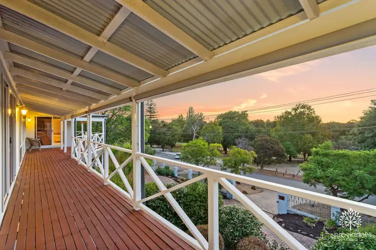 6 Headingly Road, Kalamunda WA 6076