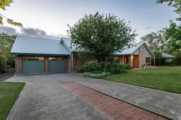 2 Dartmoor Close