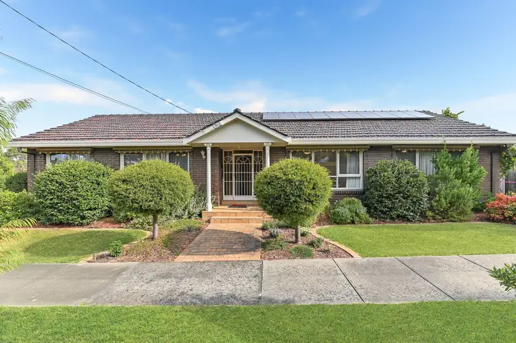 6 Consort Avenue