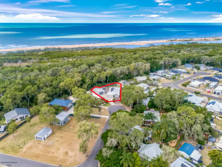 5 Storm Petrel Court, Moore Park Beach QLD 4670