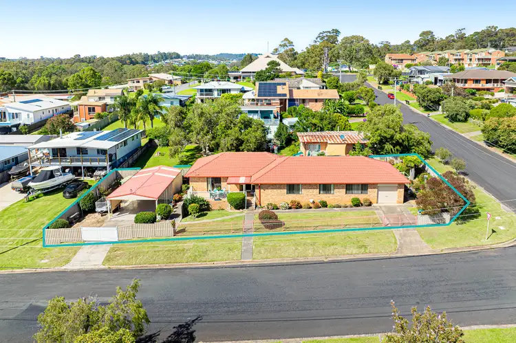 25 Calton Road, Batehaven NSW 2536