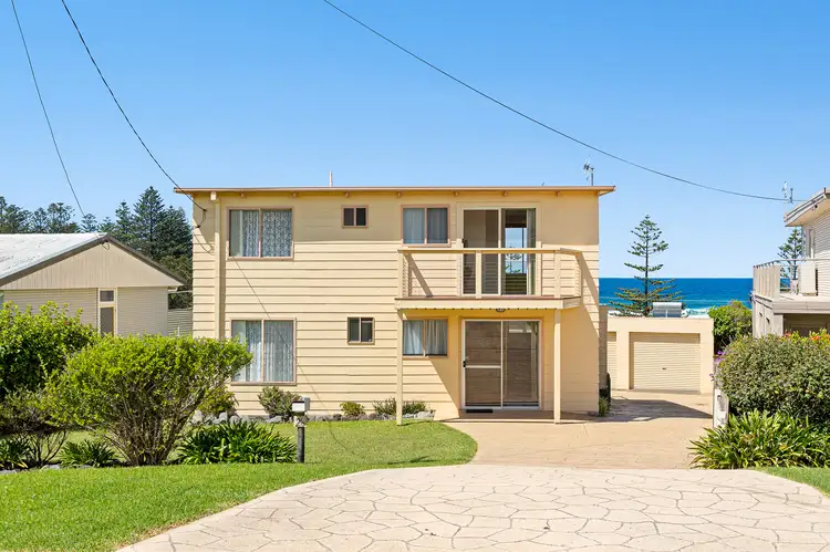 26 Surf Street, Tuross Head NSW 2537