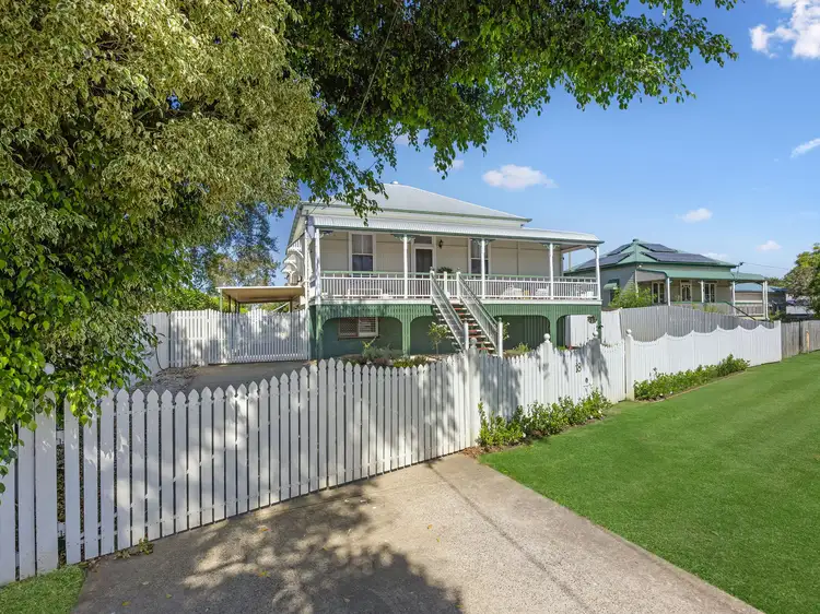 18 Alice Street, Silkstone QLD 4304