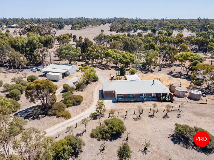 28 Candlebark Court, Longlea VIC 3551