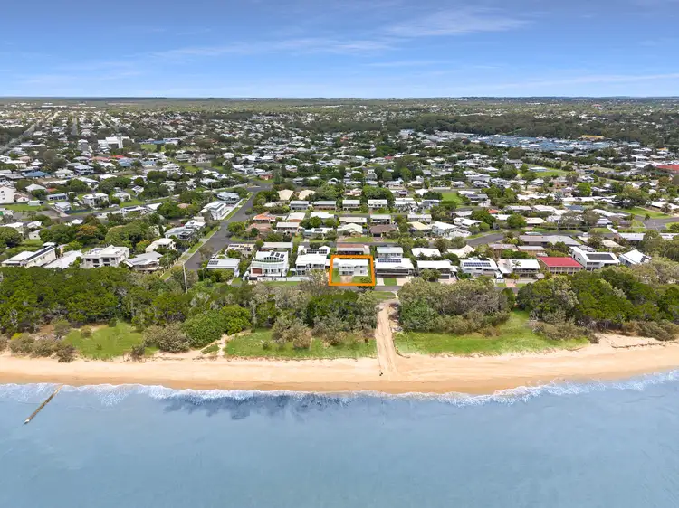 596 Esplanade, Urangan QLD 4655