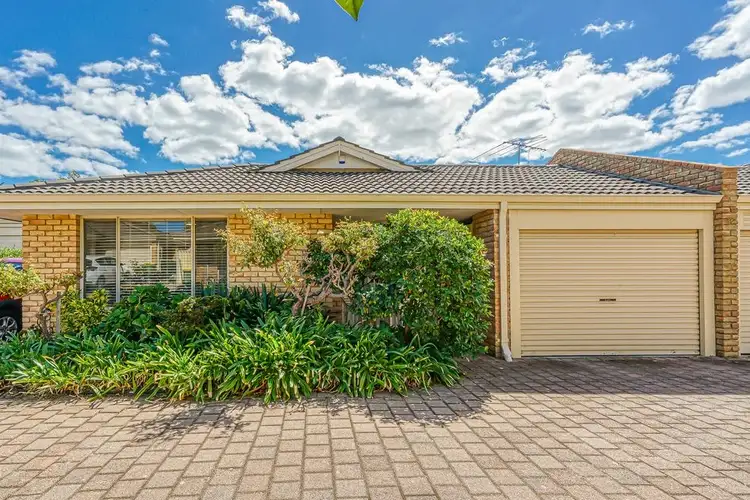 8-10 Webber Street