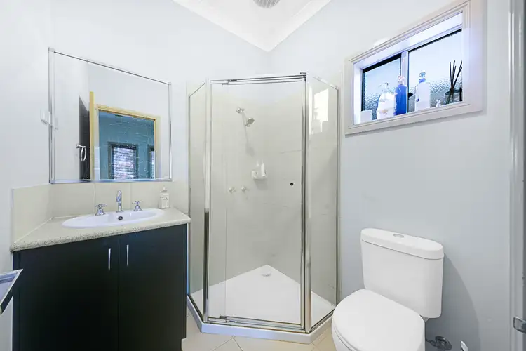 Fifth view of Homely unit listing, 2/1 ELLA COURT, Hoppers Crossing VIC 3029