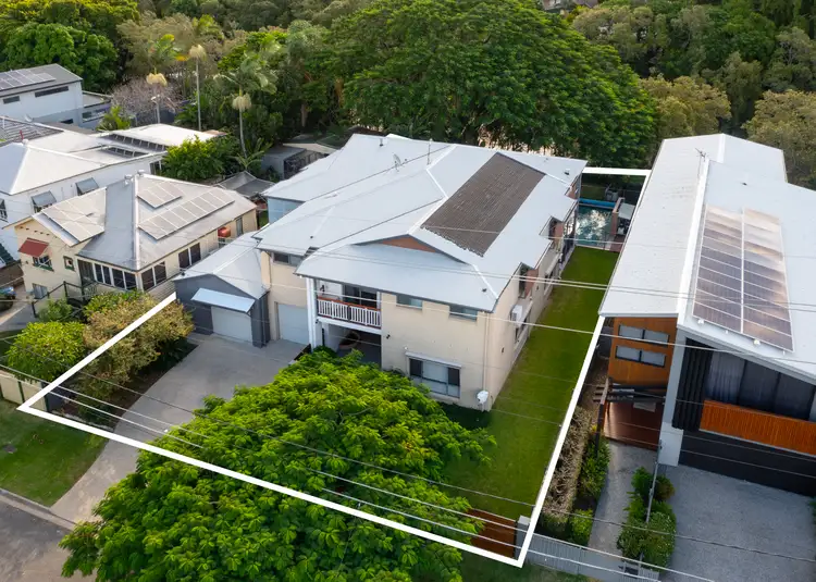 37 Gillan Street, Norman Park QLD 4170