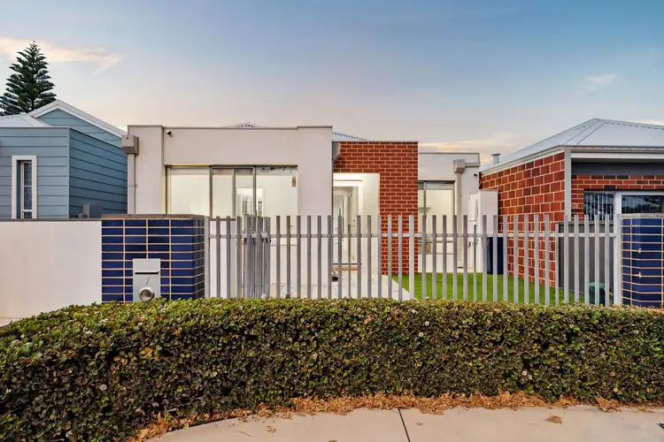 7 Reflection Boulevard, Jindalee WA 6036