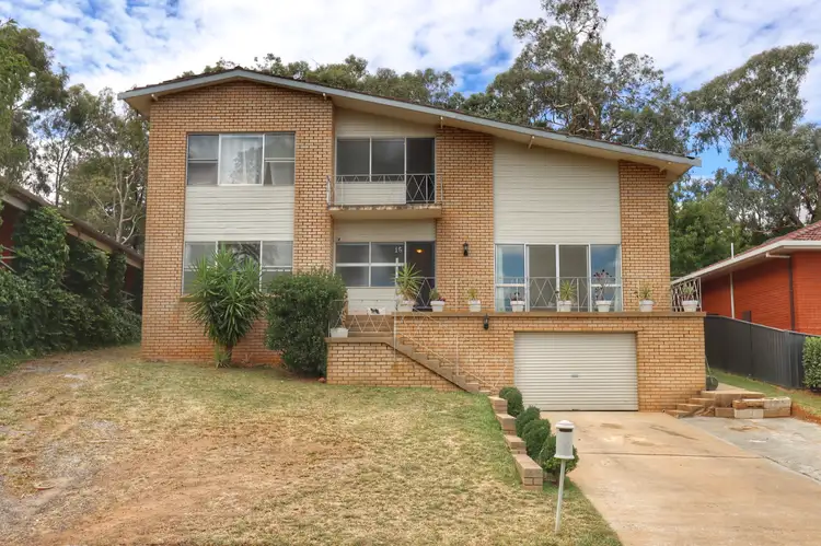 16 Kanangra Street, Cowra NSW 2794