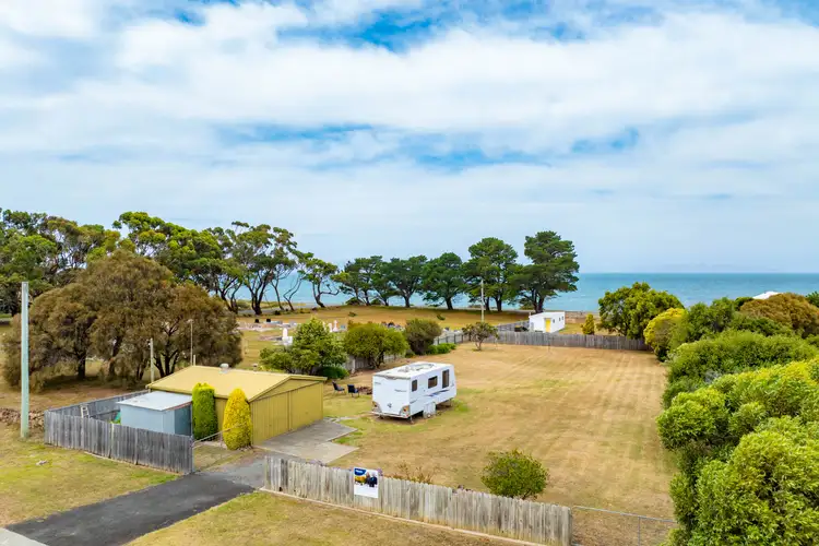 8 Waterloo Road, Swansea TAS 7190