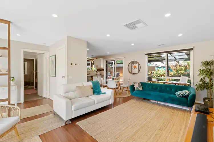 1/23 WARATAH AVENUE, The Basin VIC 3154