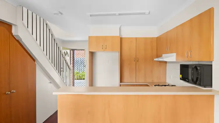 Fourth view of Homely townhouse listing, 2/9 Stuart Street, Noble Park VIC 3174