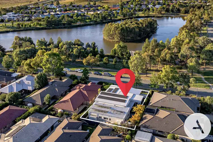 30 Dorothy Green Cr, Franklin ACT 2913