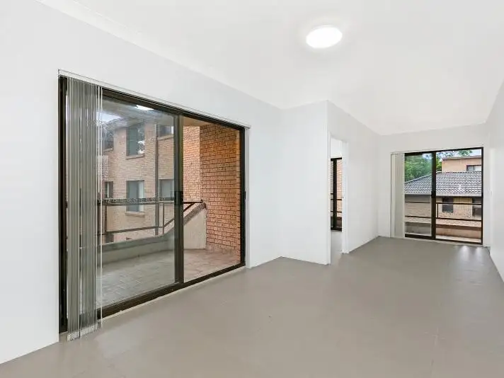 Third view of Homely apartment listing, 4/6-10 Railway Parade, Westmead NSW 2145