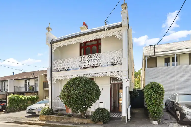 12 Caledonia Street