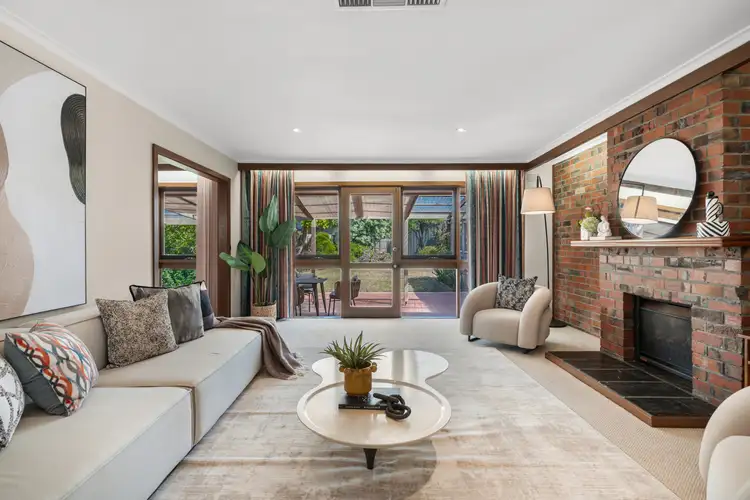 27 Honeysuckle Avenue, Wheelers Hill VIC 3150