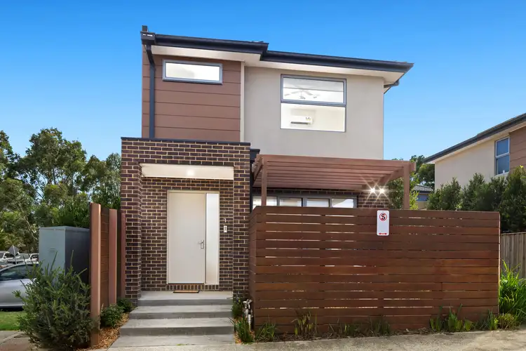 1 Emica Parade, Knoxfield VIC 3180