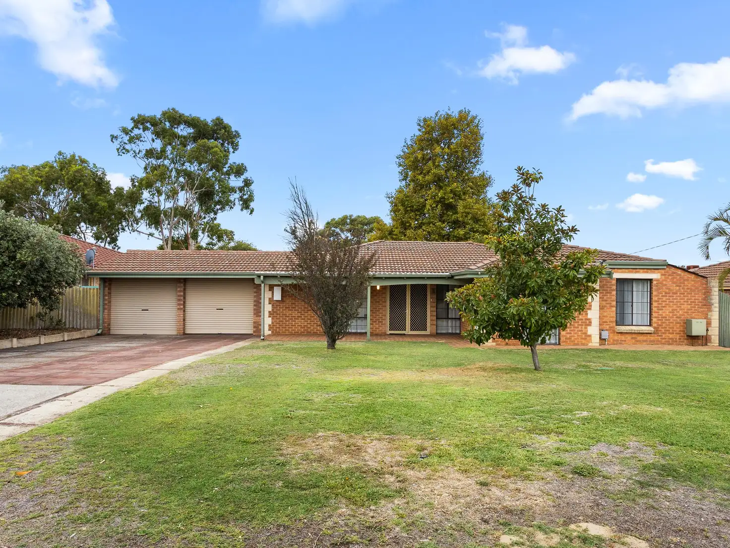 Main view of Homely house listing, 4 Lessing Place, South Lake WA 6164