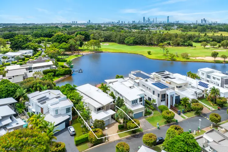 7 Nicklaus Court