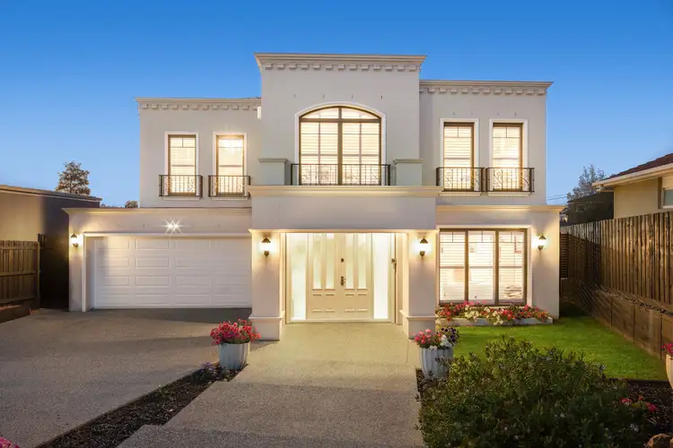 8 Castle Close, Glen Waverley VIC 3150