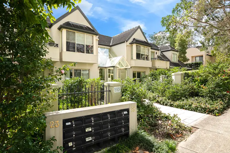 23-25 Dumaresq Street