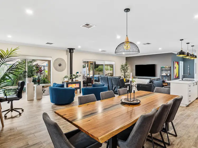 Sixth view of Homely house listing, 7 Walnut Way, Meadow Springs WA 6210