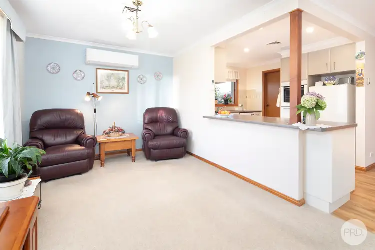 Second view of Homely house listing, 5 Lincoln Street, Wendouree VIC 3355