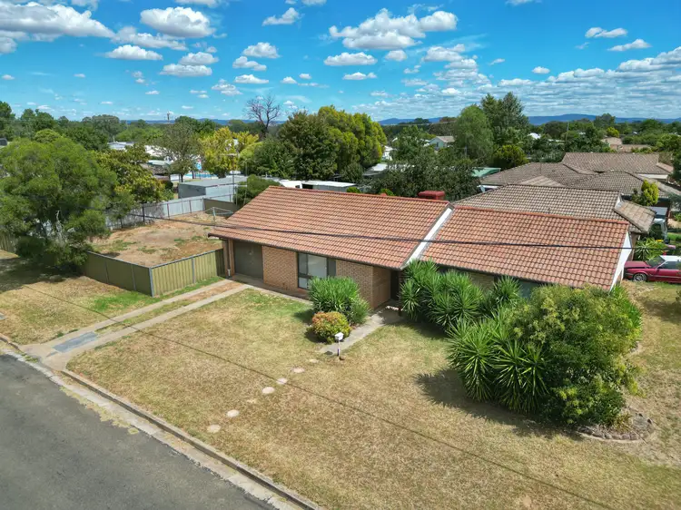 12 Stewart Street, Cowra NSW 2794