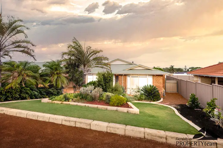 6 Duclas Place, Sunset Beach WA 6530