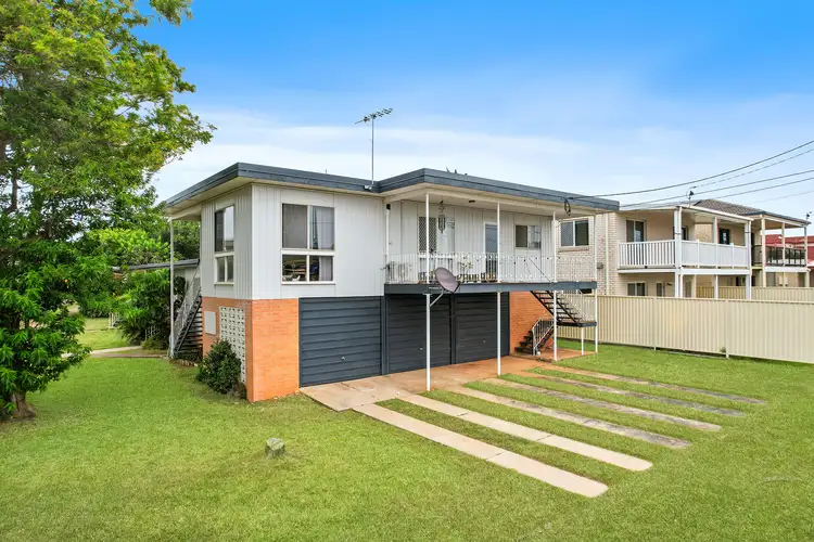 109 Prince Edward Parade, Scarborough QLD 4020