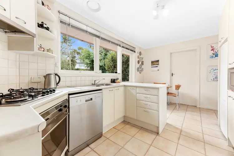 Fifth view of Homely house listing, 2 Forest Court, Glen Waverley VIC 3150