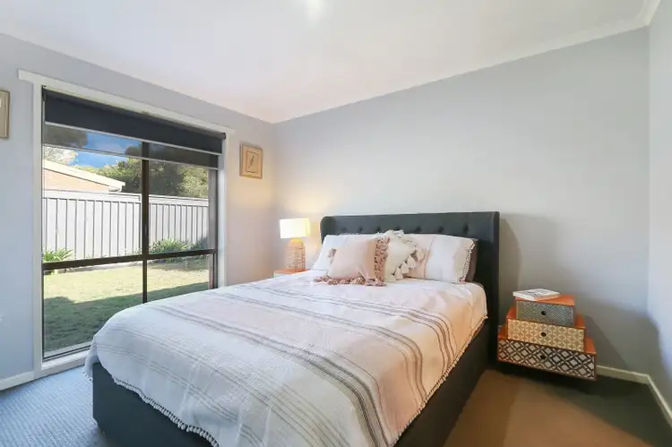 Sixth view of Homely townhouse listing, 2/8 McEwen Crescent, West Wodonga VIC 3690