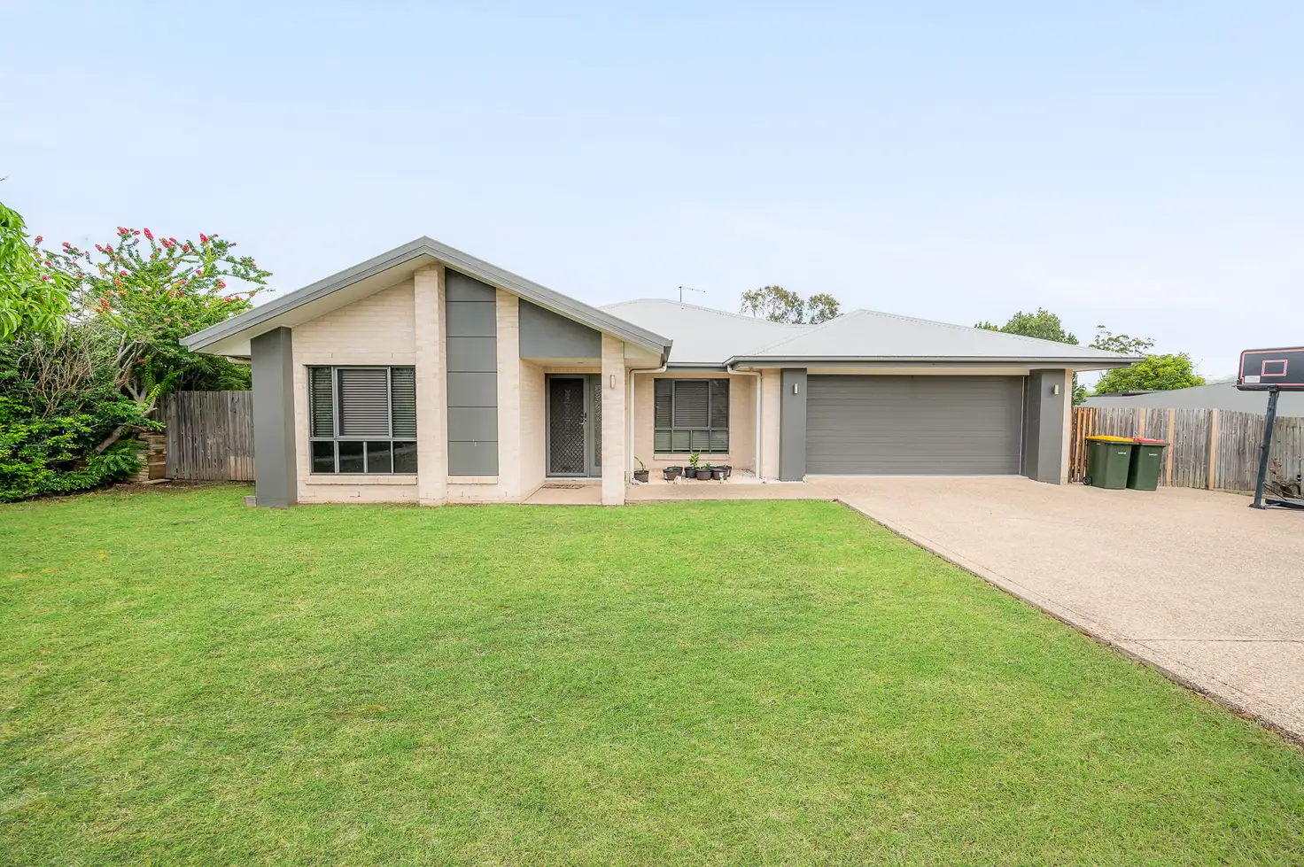 Main view of Homely house listing, 18 Dartmouth Close, Clinton QLD 4680