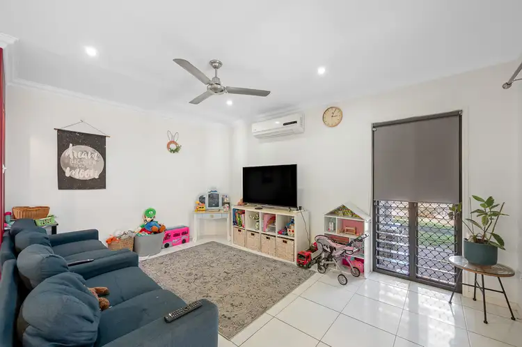 Sixth view of Homely house listing, 18 Dartmouth Close, Clinton QLD 4680