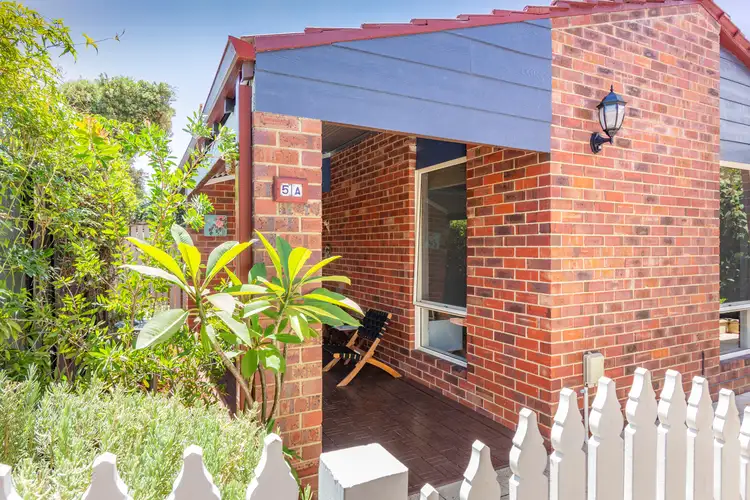 5a Lake View Street