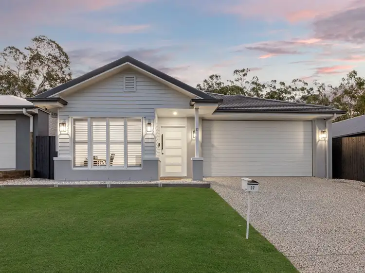 37 Caladenia Street