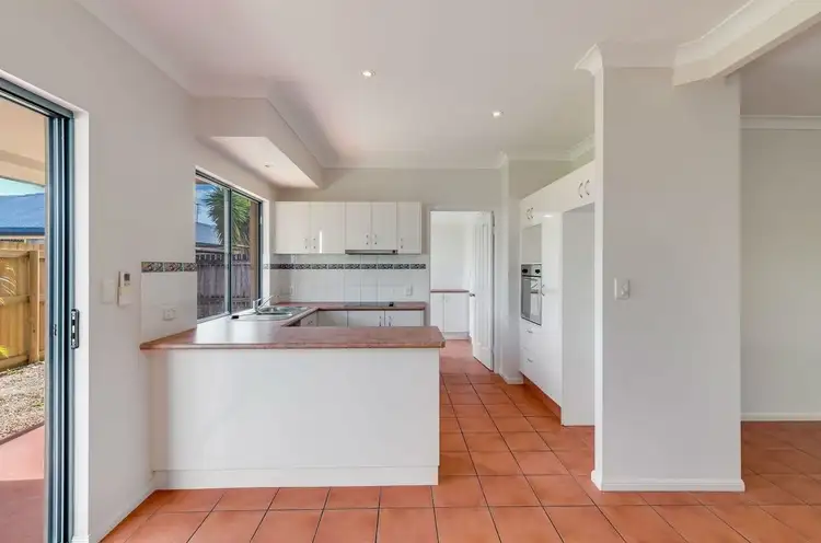 Main view of Homely unit listing, 7/12 Erromango Drive, Jubilee Pocket QLD 4802