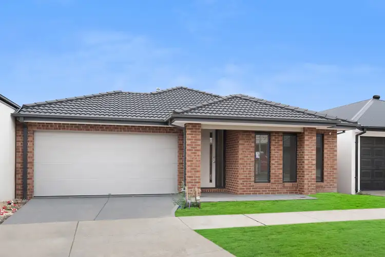 Second view of Homely house listing, 5 Honeypot Circuit, Mickleham VIC 3064