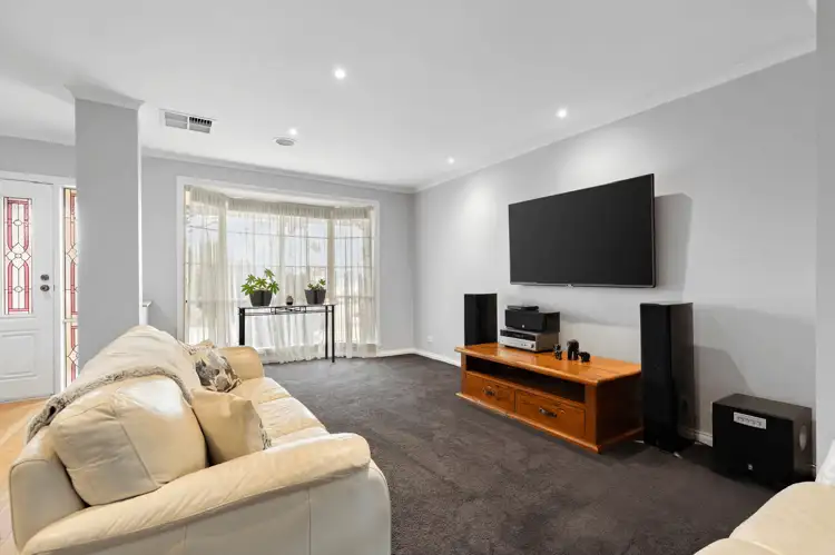 Second view of Homely house listing, 4 Wirilda Court, Sunbury VIC 3429