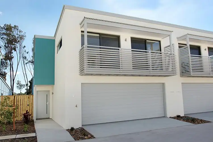 16 Toral Drive