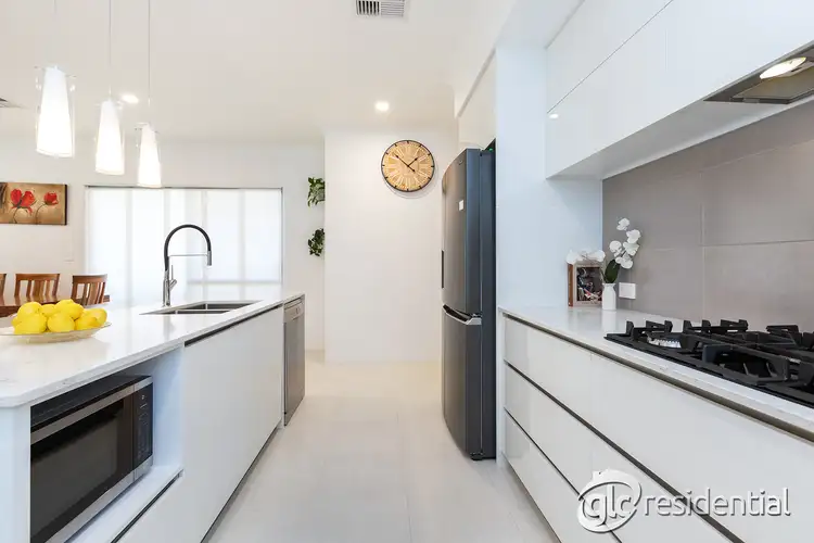 Fifth view of Homely house listing, 2 Nagambie Close, South Lake WA 6164