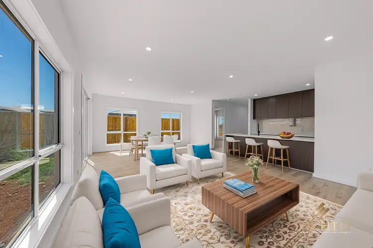 5 Alrose Grove, Deanside VIC 3336