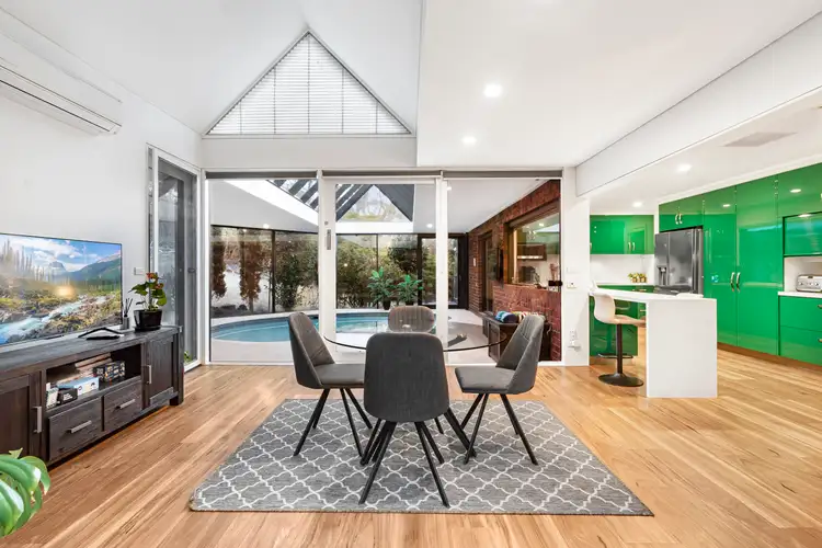 2 Rex Court, Ringwood East VIC 3135