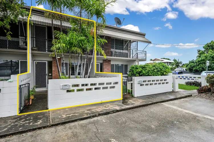 2/24 Bayswater Terrace, Hyde Park QLD 4812
